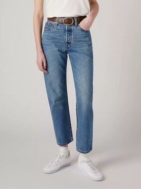 Levi's High-Rise Straight Jeans — Light Blue Denim